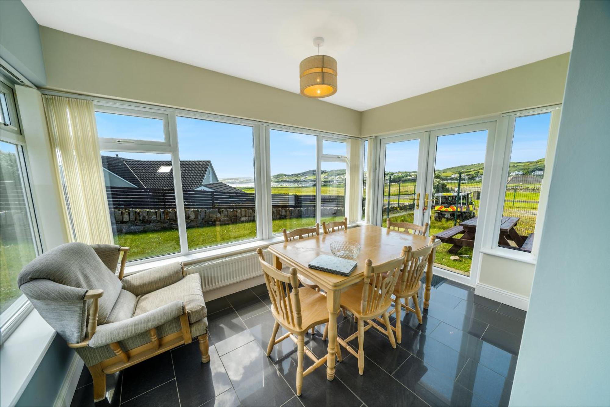 Downings Coastguard Cottages - Type B-E ภายนอก รูปภาพ