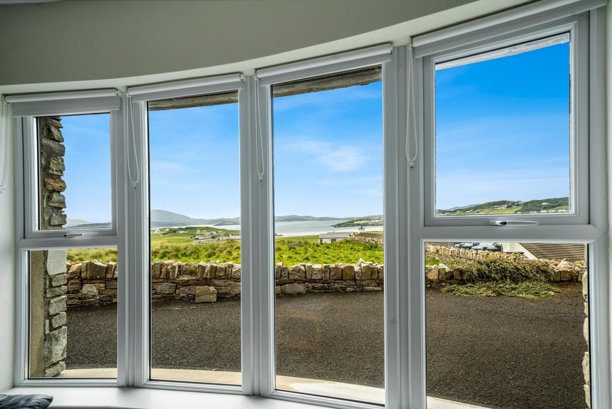 Downings Coastguard Cottages - Type B-E ภายนอก รูปภาพ