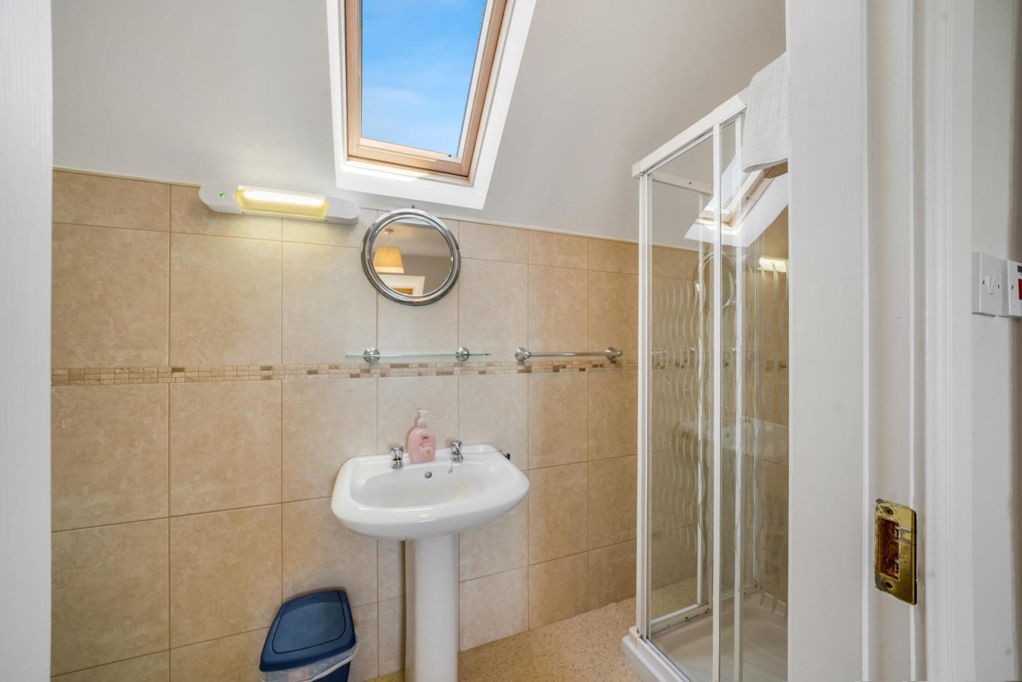 Downings Coastguard Cottages - Type B-E ภายนอก รูปภาพ
